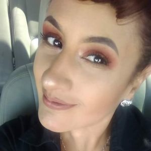 Meet your Posher, Angeleyez